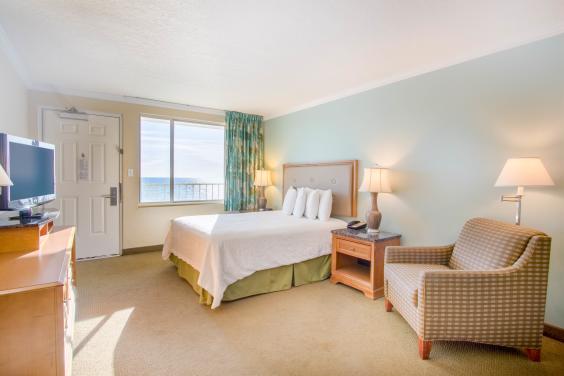 Beachside Resort Panama City Beach Queen Room with Gulf View