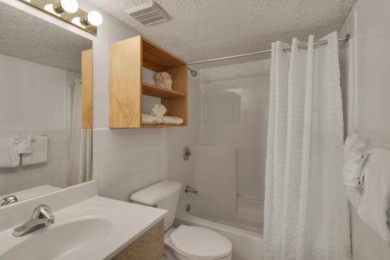 Beachbreak Bathroom