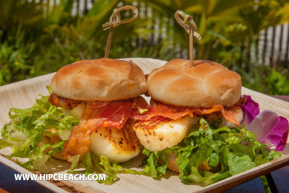 Holiday Inn Resort beachside dining at Chip's Seafood Grille