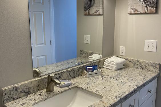 King bathroom