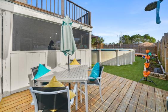 Outdoor dining area