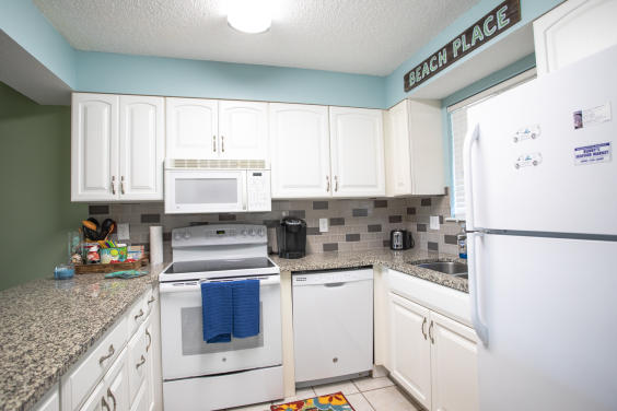 Fully equipped kitchen has everything you need to cook a fabulous meal!