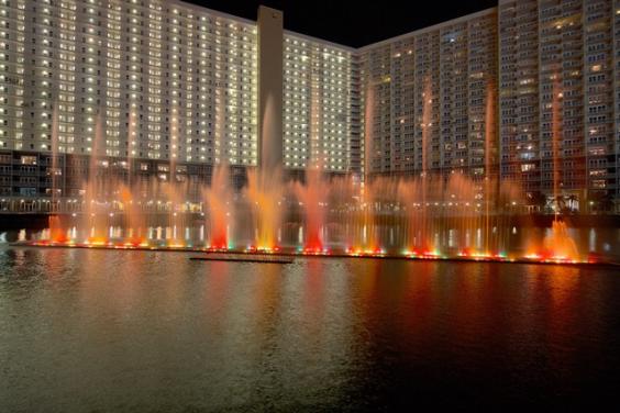 Laketown Wharf Fountain Show