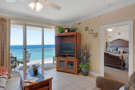 Living Area Unit 1304