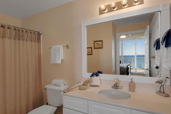 Master Bathroom Unit 1304