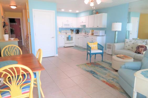 Southwind L-3 Living Area 1