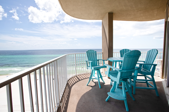 Beautiful views await you on this great balcony!