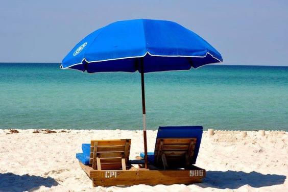 Unit 720 beach chairs