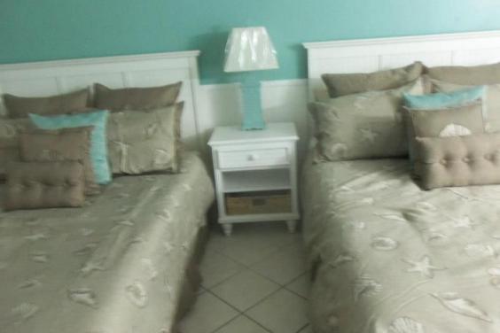 Top of the Gulf - Unit 104 2 queen beds