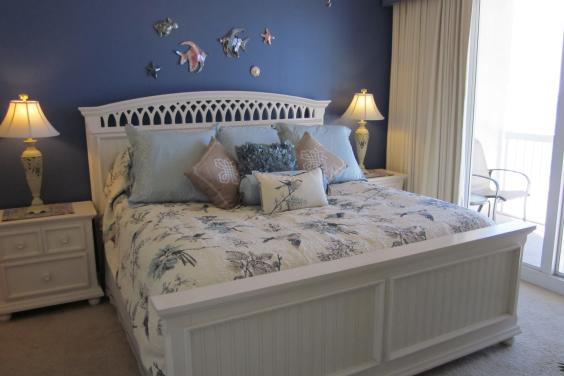 Two bedroom condo on the 4th floor at Seychelles