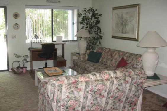 A Quiet Townhome in West End of Panama City Beach