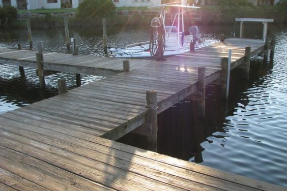 Boat docks on lagoon- Gulf access