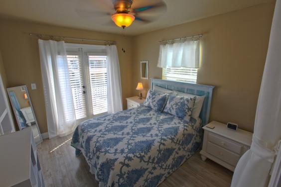 Double Bed and Balcony Access
