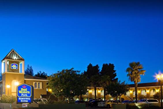 Best_Western_PLUS_Executive_suites.jpg