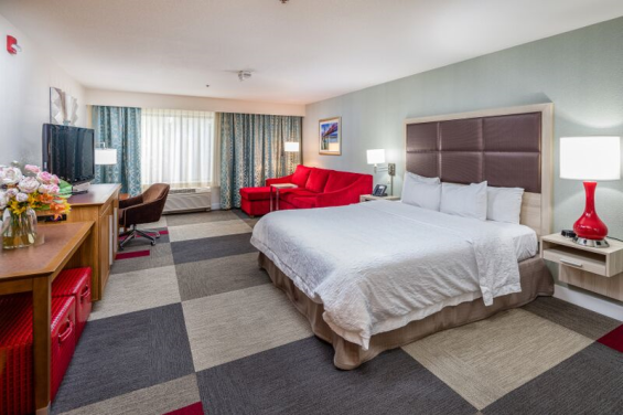 Hampton Inn SFO North King Room