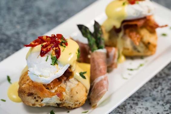 Pinstripes brunch menu item