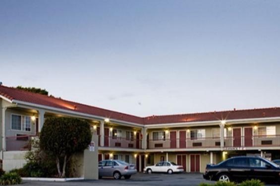 Regency_Inn__Suites.jpg