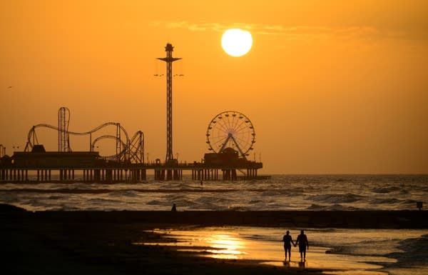 Galveston Pleasure Pier at sunset