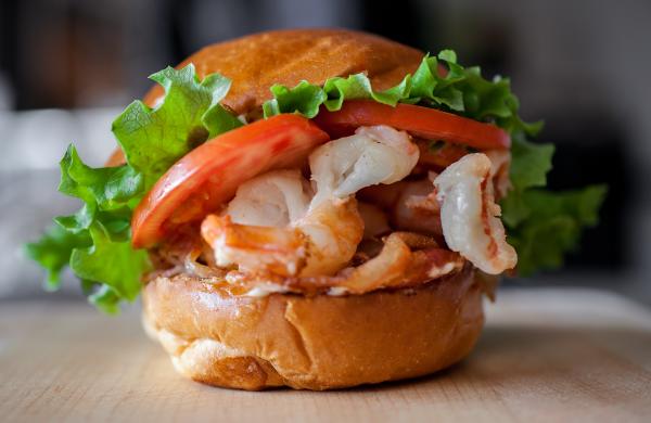 Paulie's Restaurant / Shrimp BLT