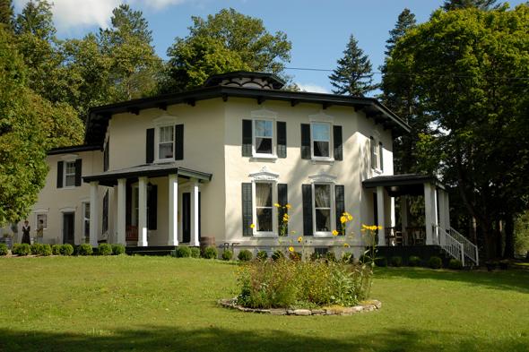 Black Sheep Inn
