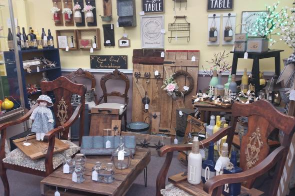 Market Street Antiques Interior