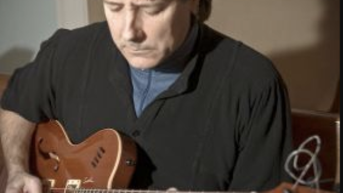 Dennis Benjamin | Classical Guitar on a Sunday Afternoon