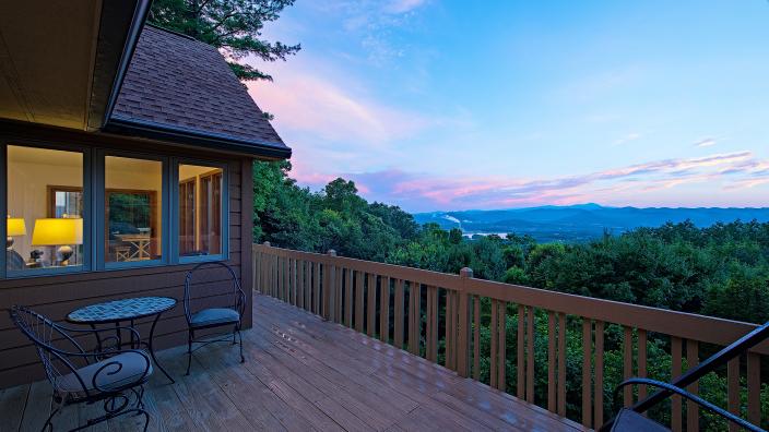 Asheville Cabins Of Carolina Mornings Asheville Nc S Official Travel Site