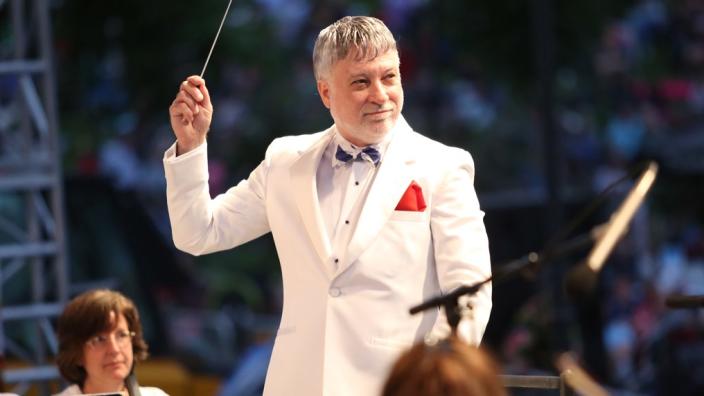 Des Moines Symphony S 27th Annual Yankee Doodle Pops This is yankee doodle pops 2015 by crystal cross on vimeo, the home for high quality videos and the people who love them. 27th annual yankee doodle pops