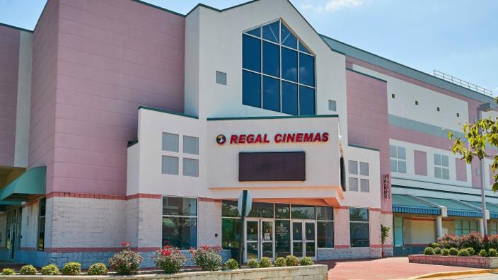 Regal Fairfax Towne Center 10