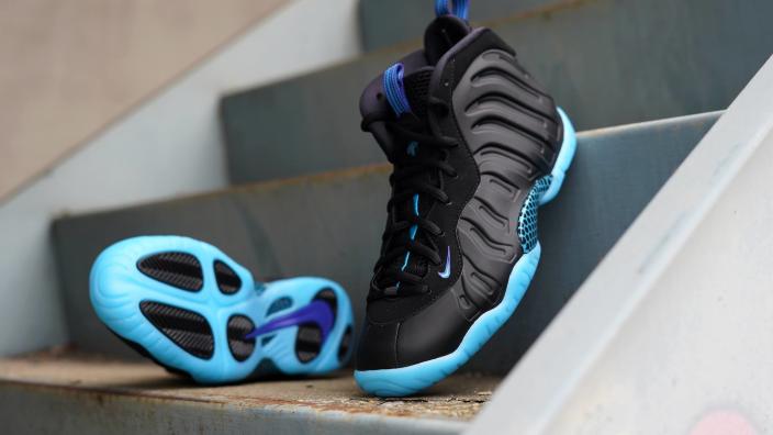 Foamposites hibbett sports deals