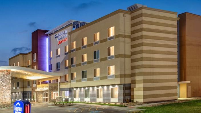 Fairfield Inn And Suites Fort Worth Southwest At Cityview Fort Worth Tx 76132