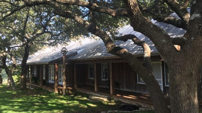 Creek Street Retreat City Hideaway City House With Images