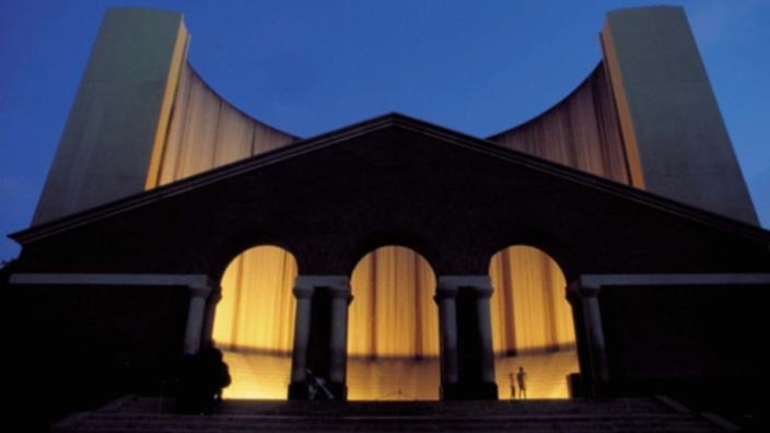 Water Wall Things To Do In Houston Tx 77056