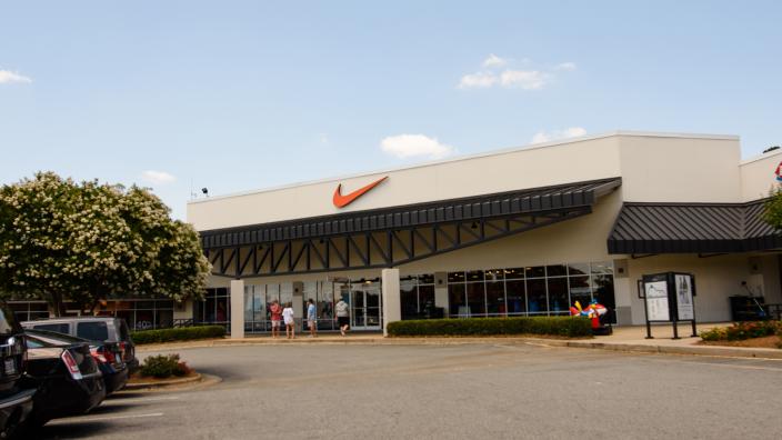 nike outlet legends coupons
