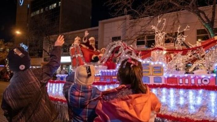 Bcs Christmas Parade 2021 Q2um Ppl8f7mom