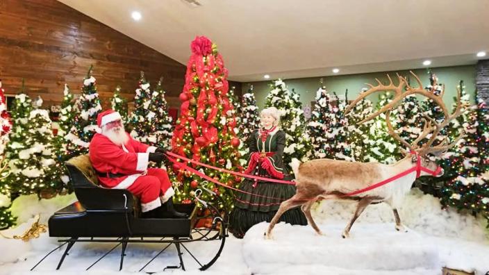 Tree Lighting and Open House - Pittsburg KS, 66762