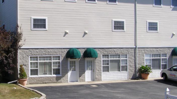 Marblehead Vacation Condo 108