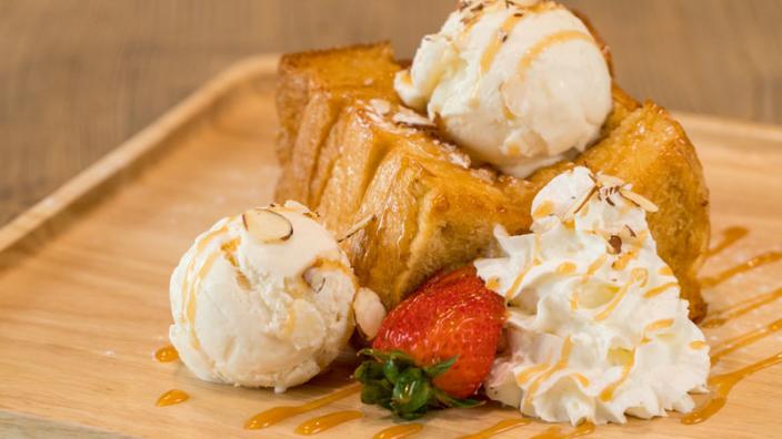 I Am Frozen Dessert Cafe Overland Park Ks 66223