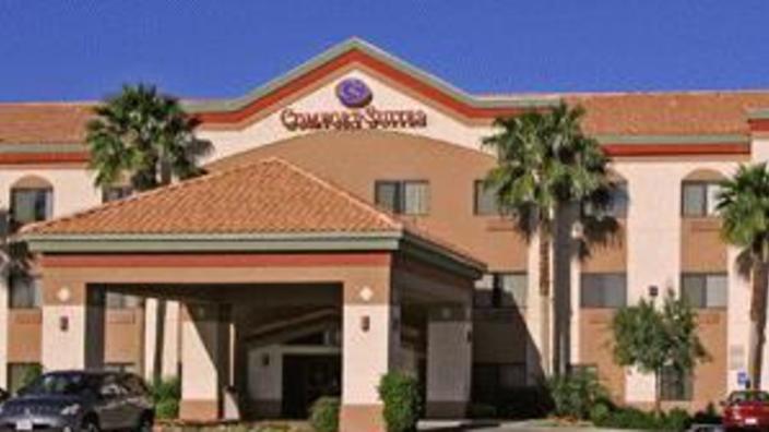 Comfort Suites Palm Desert