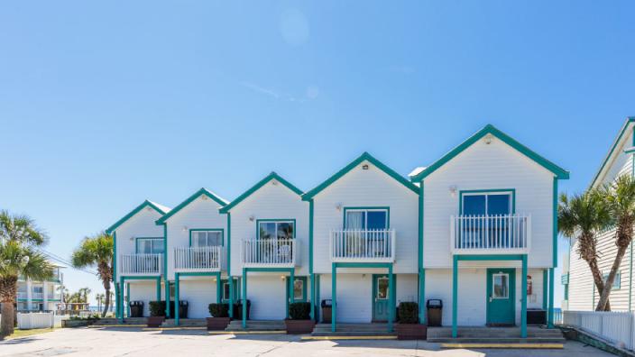 Sandpiper Beacon's Beachfront Townhouses | Panama City Beach, FL 32413
