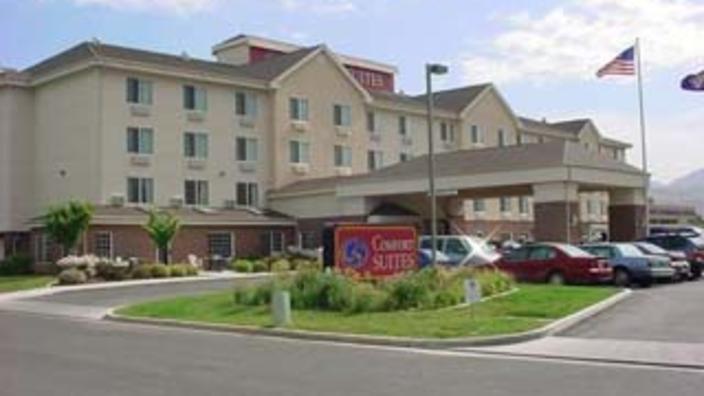 Comfort Suites Airport
