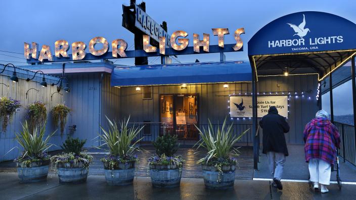 Harbor Lights Restaurant | Tacoma, WA 98402