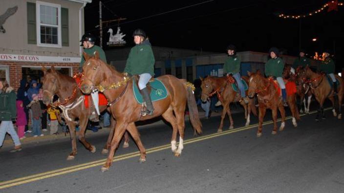 Chingoteagues Christmas Parade 2022 Old-Fashioned Christmas Parade In Chincoteague