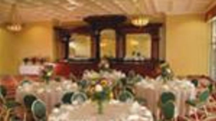 Veranda Room At White Clay Creek Country Club Wilmington De 19804