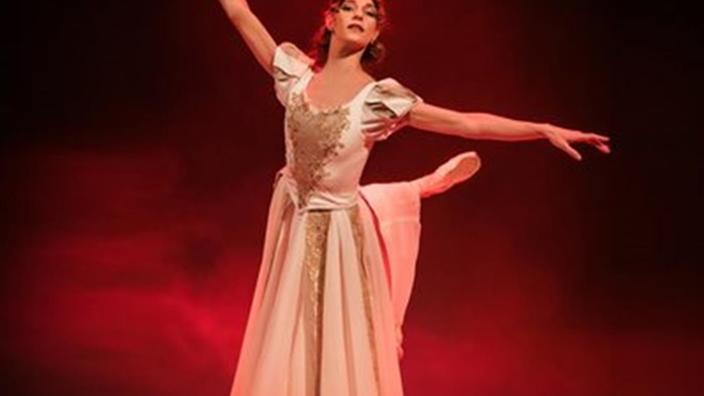 Snow White at Wolverhampton Grand Theatre