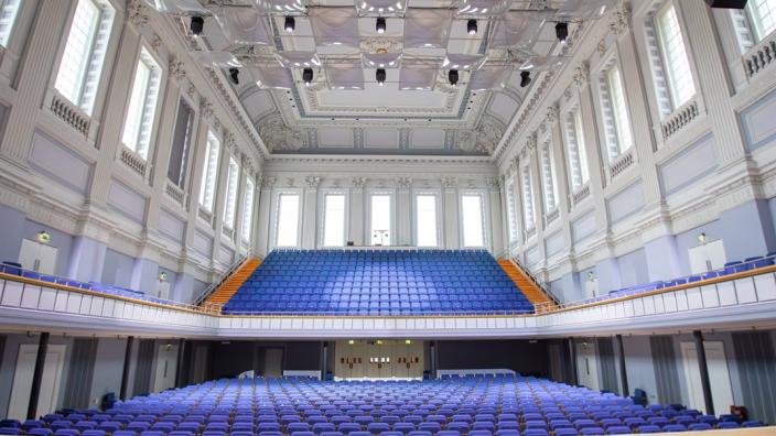 Town Hall Tours