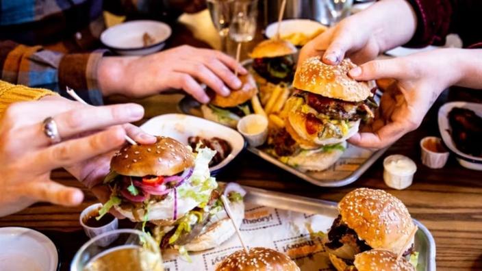 Bottomless Burger Club at Burger Theory at St. Stephens Street