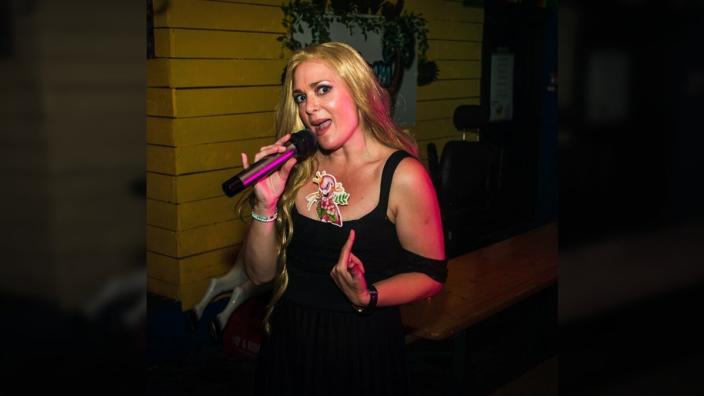 Beni Bangers with Live Singers at The Benidorm Bar