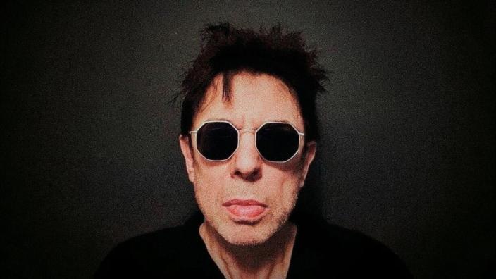 Echo & The Bunnymen’s Ian Mcculloch: Album Signing at Cains Brewery