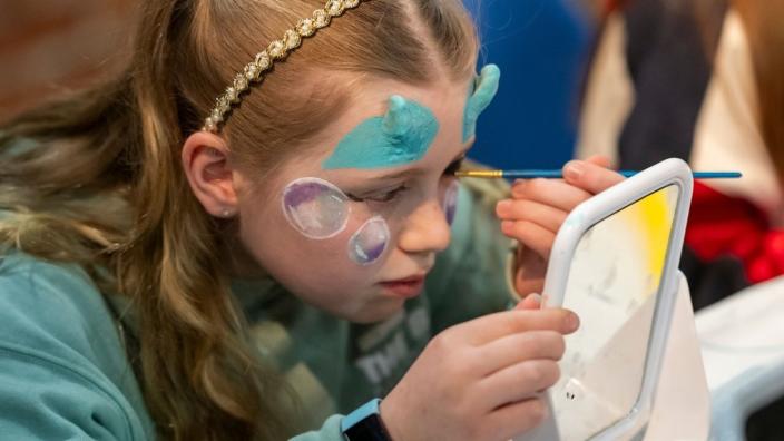 Creative Make-Up: Special Effects 7-11yrs | Yvonne Arnaud Theatre